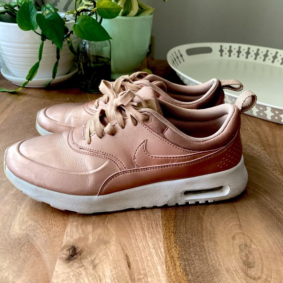 Rose gold Nike air max Thea Sneaker - Picture 1 of 2